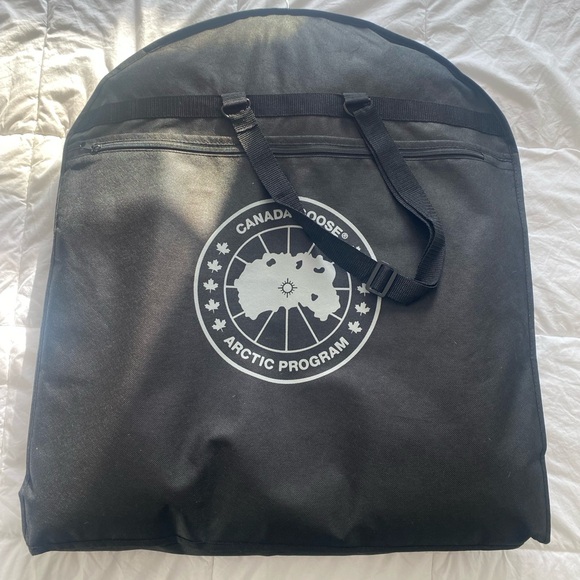 SOLD 🍯 Canada Goose Winter Coat / Jacket, Fur Hood Trim - BLACK - Picture 8 of 12